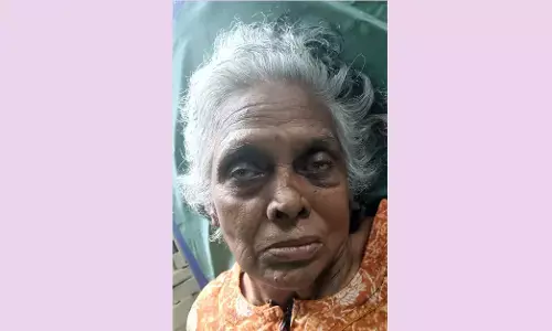 Udupi | ತಾಯಿಯನ್ನೇ ರಸ್ತೆಬದಿಯಲ್ಲಿ ಬಿಟ್ಟು ತೆರಳಿದ ಮಗ: ಬ್ರಹ್ಮಾವರದಲ್ಲೊಂದು ಅಮಾನವೀಯ ಘಟನೆ