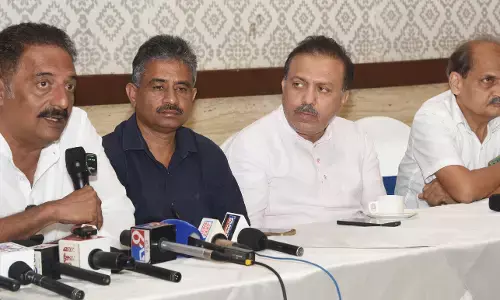 ದೋಷಪೂರಿತ ಎಸ್ ಐಆರ್ ಪ್ರಕ್ರಿಯೆ ರದ್ದುಪಡಿಸಲು ಪ್ರಕಾಶ್ ರಾಜ್ ಆಗ್ರಹ