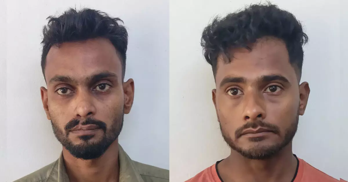 Bengaluru | ಮಟನ್ ಶಾಪ್ನಲ್ಲಿ ಎಂಡಿಎಂಎ ಮಾರಾಟ : ಇಬ್ಬರ ಬಂಧನ Bengaluru | ಮಟನ್ ಶಾಪ್ನಲ್ಲಿ ಎಂಡಿಎಂಎ ಮಾರಾಟ : ಇಬ್ಬರ ಬಂಧನ
