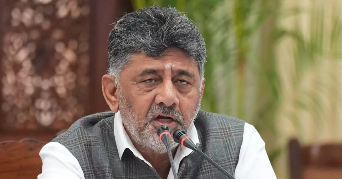 ‘ನೈಸ್ ವಿಚಾರ’ | ಕುಮಾರಸ್ವಾಮಿ ಆರೋಪಗಳೆಲ್ಲ ಸುಳ್ಳಿನ ಕಂತೆ: ಸಿಎಂ ಡಿ.ಕೆ.ಶಿವಕುಮಾರ್ ತಿರುಗೇಟು ‘ನೈಸ್ ವಿಚಾರ’ | ಕುಮಾರಸ್ವಾಮಿ ಆರೋಪಗಳೆಲ್ಲ ಸುಳ್ಳಿನ ಕಂತೆ: ಸಿಎಂ ಡಿ.ಕೆ.ಶಿವಕುಮಾರ್ ತಿರುಗೇಟು