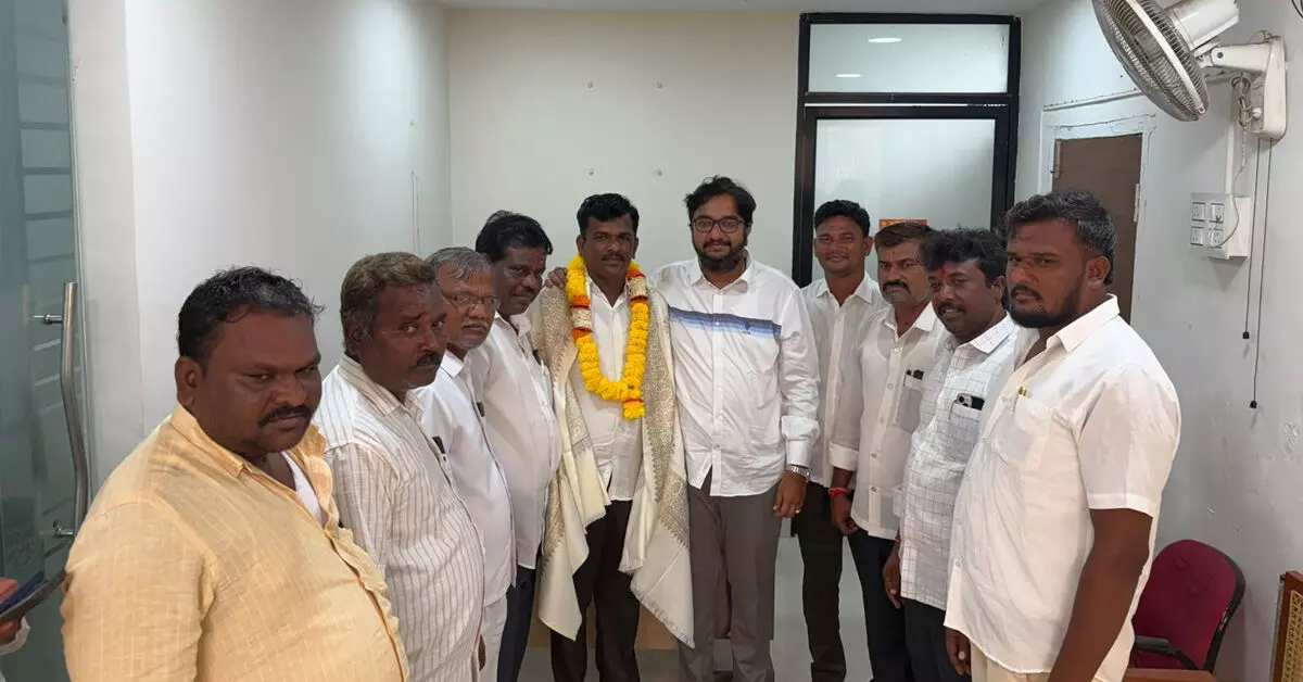 ಕಾಳಗಿ | ಕೋಲಿ ಸಮಾಜದ ಯುವ ಘಟಕದ ಗೌರವ ಅಧ್ಯಕ್ಷರಾಗಿ ಮಲ್ಲು ಮರಗುತ್ತಿ ಆಯ್ಕೆ ಕಾಳಗಿ | ಕೋಲಿ ಸಮಾಜದ ಯುವ ಘಟಕದ ಗೌರವ ಅಧ್ಯಕ್ಷರಾಗಿ ಮಲ್ಲು ಮರಗುತ್ತಿ ಆಯ್ಕೆ