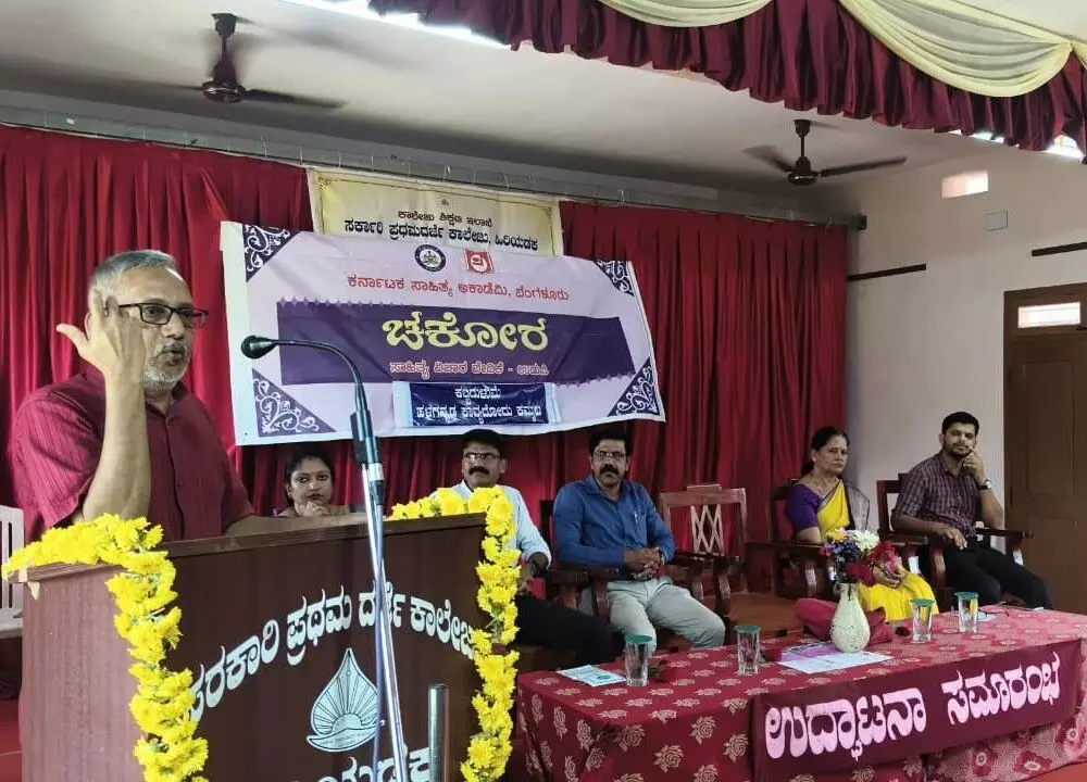 ಕಬ್ಬದುಳುಮೆ ಕಾವ್ಯಲೋಕದ ಓದಿನ ಹೊಸಪರಿಯ ಪ್ರಯತ್ನ: ವೆಂಕಟರಮಣ ಐತಾಳ್ ಕಬ್ಬದುಳುಮೆ ಕಾವ್ಯಲೋಕದ ಓದಿನ ಹೊಸಪರಿಯ ಪ್ರಯತ್ನ: ವೆಂಕಟರಮಣ ಐತಾಳ್