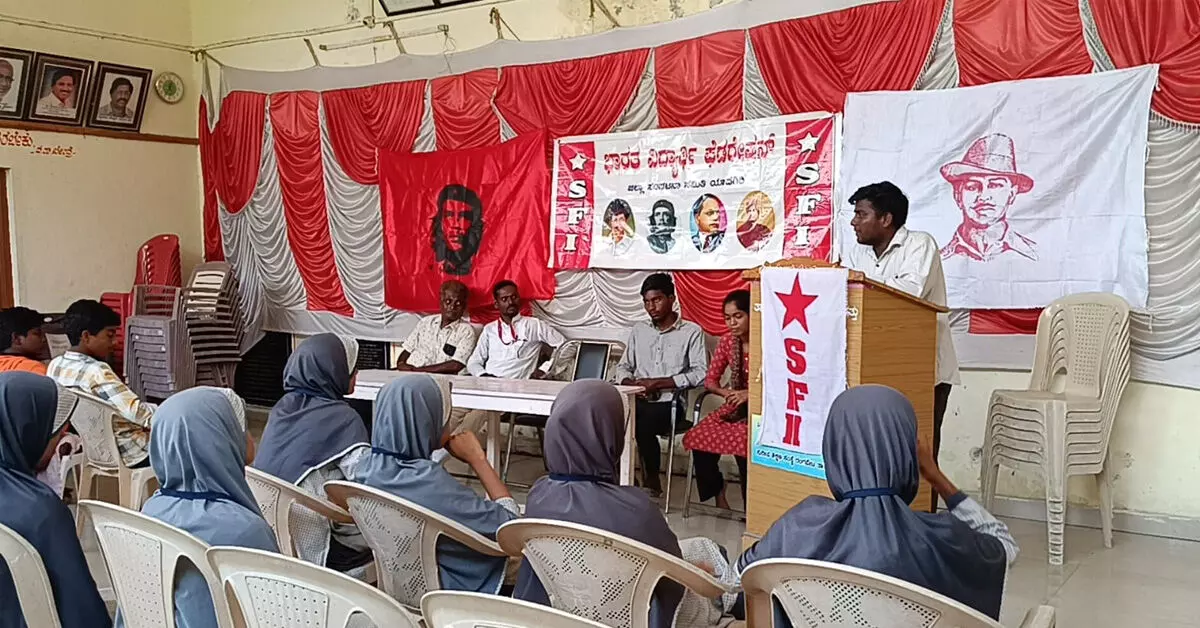 ಶಹಾಪುರಕ್ಕೆ ಸರಕಾರಿ ಲಾ, ಮೆಡಿಕಲ್, ಇಂಜಿನಿಯರಿಂಗ್ ಕಾಲೇಜು ಸ್ಥಾಪನೆಗೆ ಆಗ್ರಹ ಶಹಾಪುರಕ್ಕೆ ಸರಕಾರಿ ಲಾ, ಮೆಡಿಕಲ್, ಇಂಜಿನಿಯರಿಂಗ್ ಕಾಲೇಜು ಸ್ಥಾಪನೆಗೆ ಆಗ್ರಹ