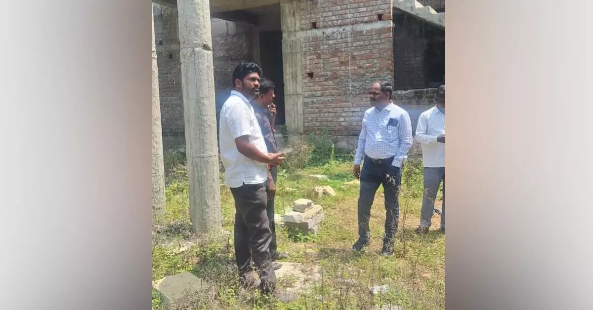 Sedam | ವಾರ್ತಾಭಾರತಿ ವರದಿ ಫಲಶ್ರುತಿ: ಮತ್ತೆ ಆರಂಭಗೊಂಡ ಬಿಇಒ ಕಚೇರಿ ಕಟ್ಟಡ ಕಾಮಗಾರಿ Sedam | ವಾರ್ತಾಭಾರತಿ ವರದಿ ಫಲಶ್ರುತಿ: ಮತ್ತೆ ಆರಂಭಗೊಂಡ ಬಿಇಒ ಕಚೇರಿ ಕಟ್ಟಡ ಕಾಮಗಾರಿ