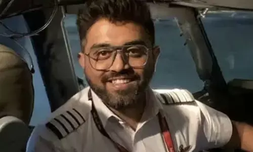 Flydubai ವಿಮಾನದಲ್ಲಿ ಇರಿತ ಪ್ರಕರಣ | ಪೈಲಟ್ ಮಚ್ಚಾರ್‌ ಗೆ ‘ವಿಶಿಷ್ಟ ಗುಜರಾತ್ ಗರಿಮಾ ಪುರಸ್ಕಾರ’ ಘೋಷಣೆ