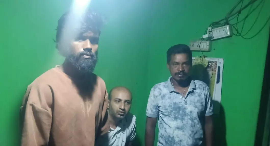 Bengaluru | ತಂದೆಯಿಂದ ಹಣ ಕೀಳಲು ಮಗನ ಅಪಹರಣದ ನಾಟಕ; ಮಗ ಸೇರಿ ಮೂವರ ಬಂಧನ Bengaluru | ತಂದೆಯಿಂದ ಹಣ ಕೀಳಲು ಮಗನ ಅಪಹರಣದ ನಾಟಕ; ಮಗ ಸೇರಿ ಮೂವರ ಬಂಧನ