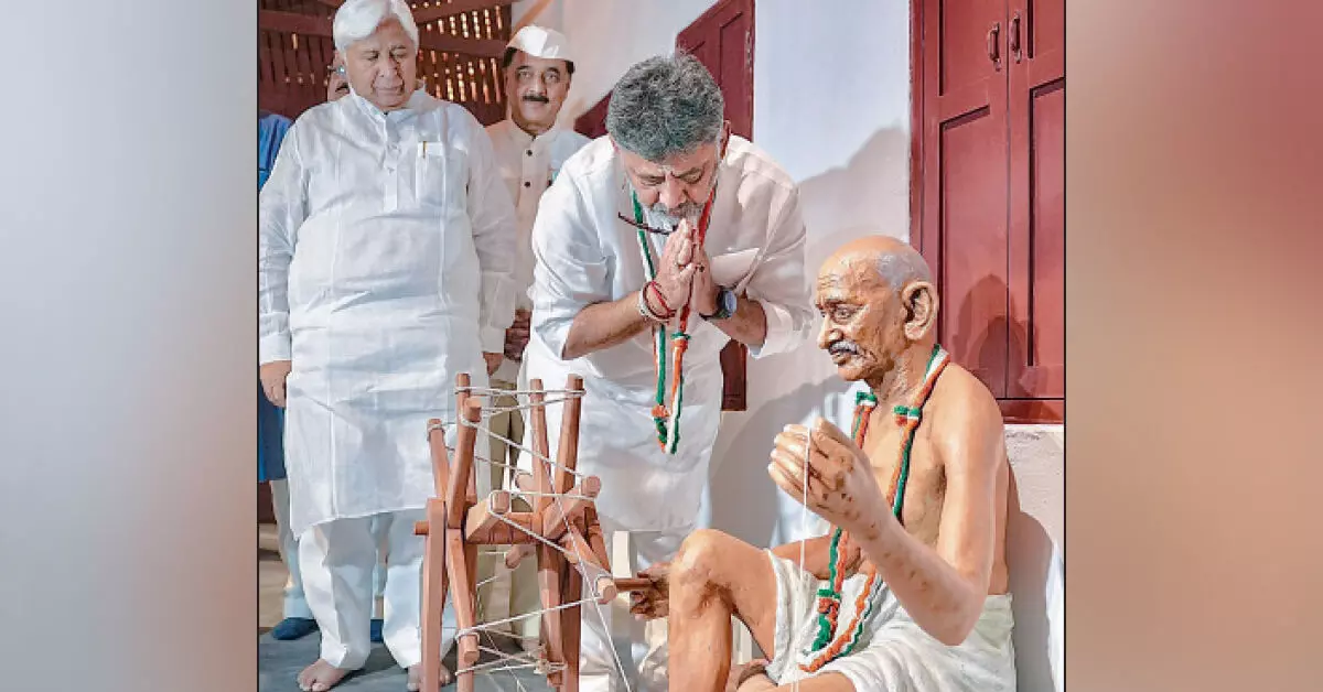 ರಾಜ್ಯದಲ್ಲಿ 87 ಗಾಂಧಿ ಸ್ಮಾರಕ ಸ್ತಂಭ ಸ್ಥಾಪನೆ : ಡಿ.ಕೆ.ಶಿವಕುಮಾರ್ ಘೋಷಣೆ ರಾಜ್ಯದಲ್ಲಿ 87 ಗಾಂಧಿ ಸ್ಮಾರಕ ಸ್ತಂಭ ಸ್ಥಾಪನೆ : ಡಿ.ಕೆ.ಶಿವಕುಮಾರ್ ಘೋಷಣೆ