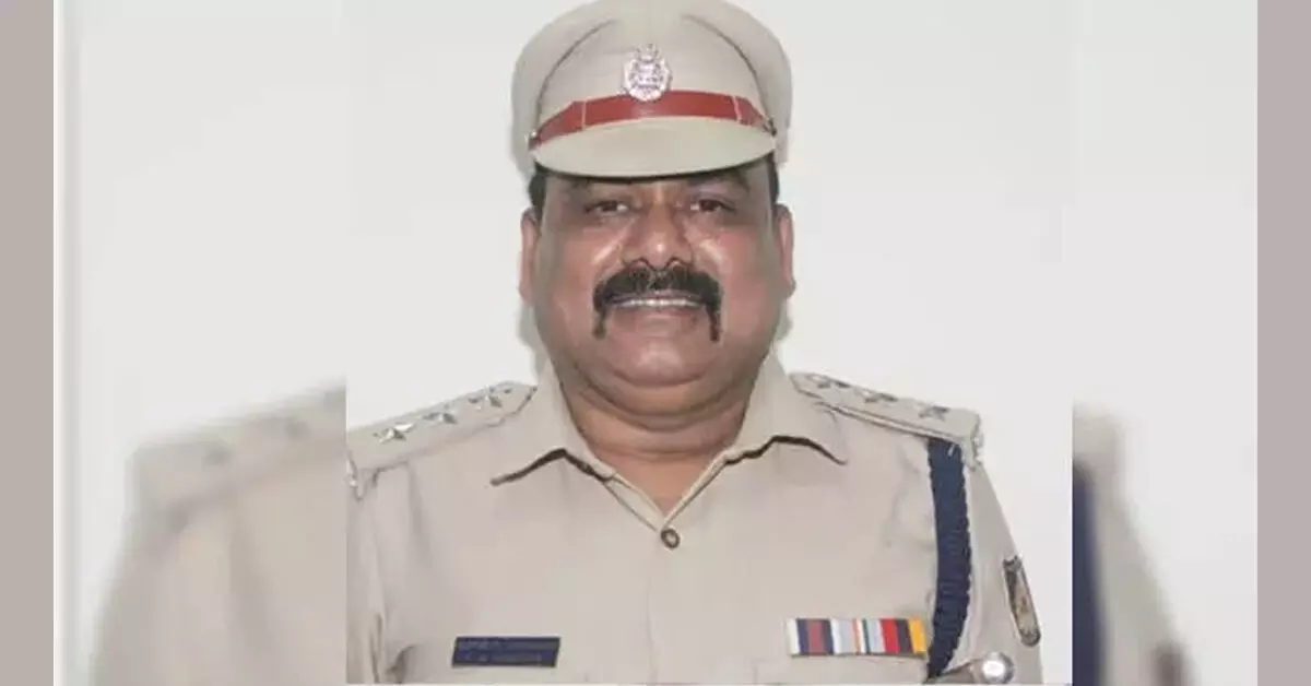 ಕಲಬುರಗಿ | ಭ್ರಷ್ಟಾಚಾರ ಆರೋಪ: ಎಸಿಪಿ ಶರಣಬಸಪ್ಪ ಅಮಾನತಿಗೆ ಆಗ್ರಹ ಕಲಬುರಗಿ | ಭ್ರಷ್ಟಾಚಾರ ಆರೋಪ: ಎಸಿಪಿ ಶರಣಬಸಪ್ಪ ಅಮಾನತಿಗೆ ಆಗ್ರಹ