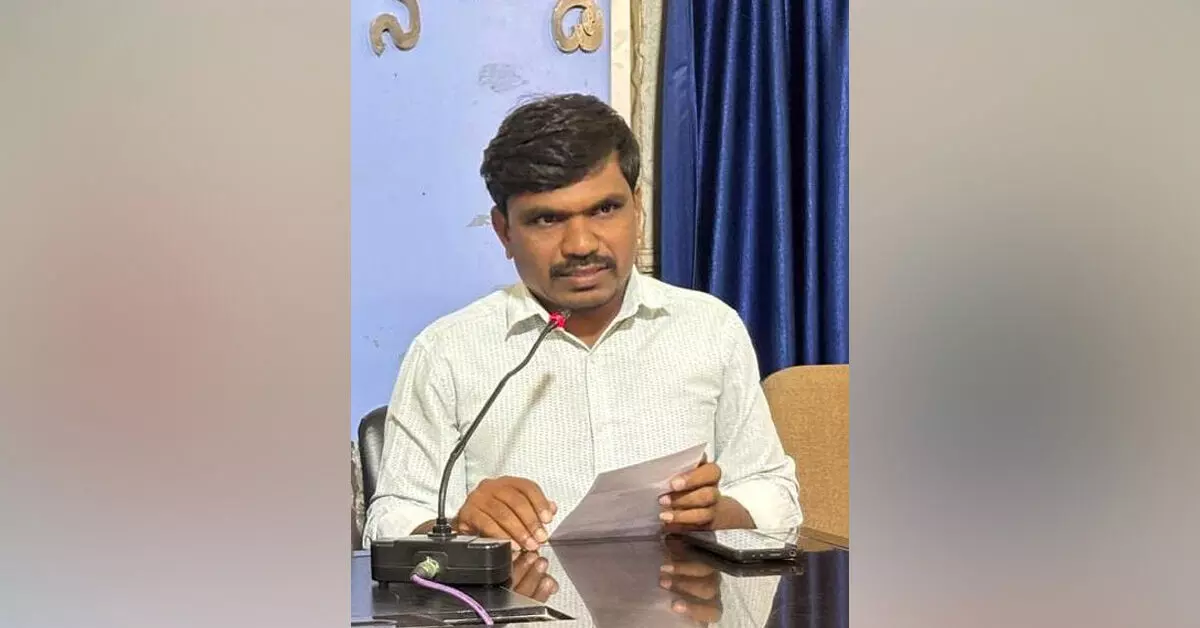 Raichur | ಅ.5ರಂದು ‘ಪ್ರಾಜೆಕ್ಟ್ ಪಂಚತಂತ್ರ’ ನಾಟಕ ಪ್ರದರ್ಶನ : ಲಕ್ಷ್ಮಣ ಮಂಡಲಗೇರಾ Raichur | ಅ.5ರಂದು ‘ಪ್ರಾಜೆಕ್ಟ್ ಪಂಚತಂತ್ರ’ ನಾಟಕ ಪ್ರದರ್ಶನ : ಲಕ್ಷ್ಮಣ ಮಂಡಲಗೇರಾ