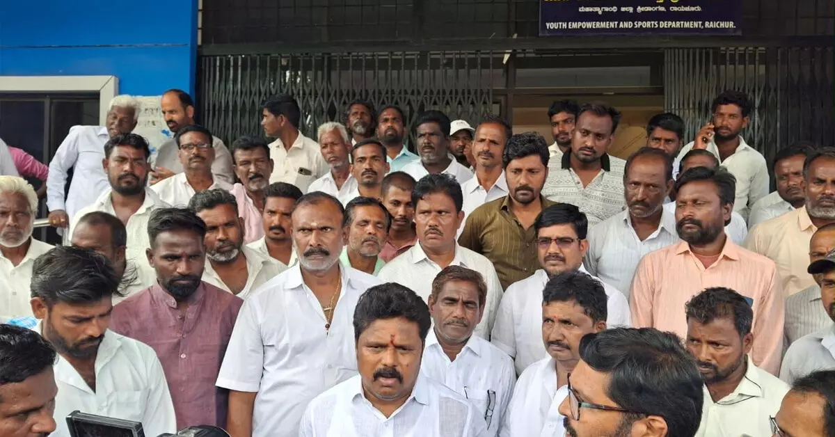 Raichur | ಕೆಳಭಾಗದ ರೈತರಿಗೂ ನೀರು ಸಿಗಬೇಕು: ಶಾಸಕ ದದ್ದಲ್ ಬಸನಗೌಡ Raichur | ಕೆಳಭಾಗದ ರೈತರಿಗೂ ನೀರು ಸಿಗಬೇಕು: ಶಾಸಕ ದದ್ದಲ್ ಬಸನಗೌಡ