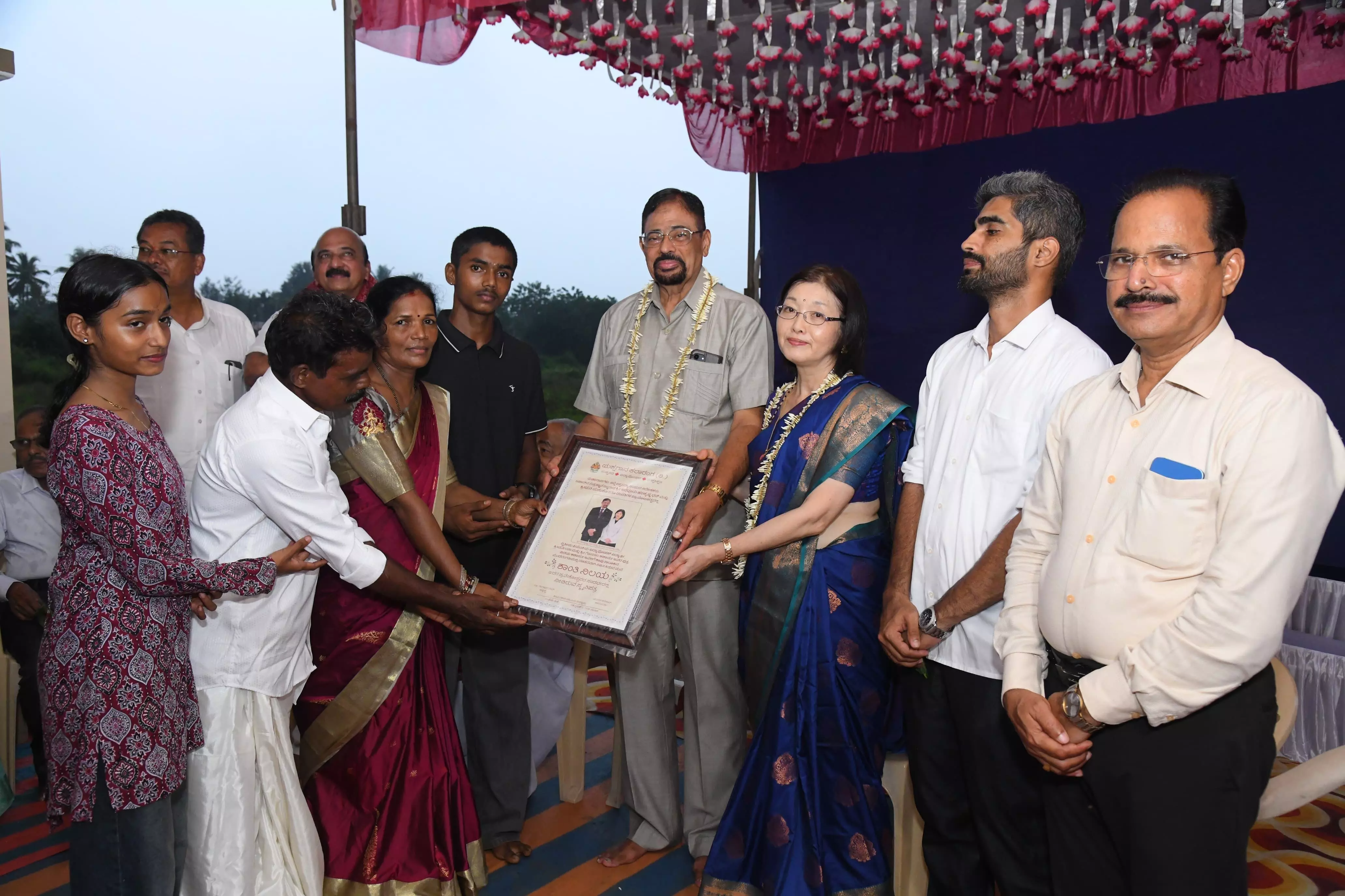 ಯಕ್ಷಗಾನ ಕಲಾರಂಗದ 104ನೆ ಮನೆ ಹಸ್ತಾಂತರ ಯಕ್ಷಗಾನ ಕಲಾರಂಗದ 104ನೆ ಮನೆ ಹಸ್ತಾಂತರ