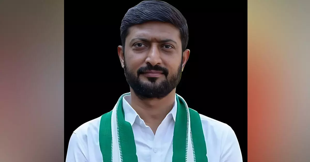 ಯಾದಗಿರಿಯಲ್ಲಿ ವಂದೇ ಭಾರತ್ ಸ್ಲೀಪರ್ ರೈಲು ನಿಲುಗಡೆಗೆ ಆಗ್ರಹ ಯಾದಗಿರಿಯಲ್ಲಿ ವಂದೇ ಭಾರತ್ ಸ್ಲೀಪರ್ ರೈಲು ನಿಲುಗಡೆಗೆ ಆಗ್ರಹ