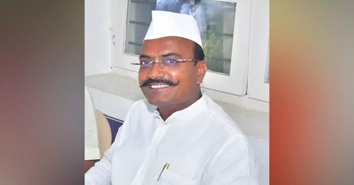 Kalaburagi | ಕೊಲೆ ಬೆದರಿಕೆ ಆರೋಪ : ಕಾಂಗ್ರೆಸ್ ಮುಖಂಡ ಲಚ್ಚಪ್ಪ ಜಮಾದಾರ್ ಸೇರಿ 16 ಮಂದಿ ವಿರುದ್ಧ ಪ್ರಕರಣ ದಾಖಲು Kalaburagi | ಕೊಲೆ ಬೆದರಿಕೆ ಆರೋಪ : ಕಾಂಗ್ರೆಸ್ ಮುಖಂಡ ಲಚ್ಚಪ್ಪ ಜಮಾದಾರ್ ಸೇರಿ 16 ಮಂದಿ ವಿರುದ್ಧ ಪ್ರಕರಣ ದಾಖಲು