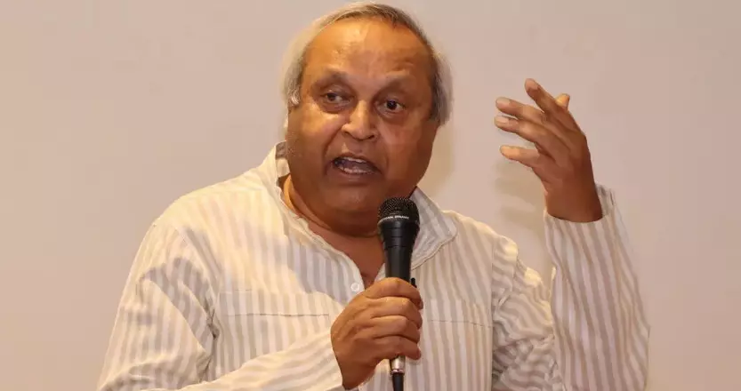 ಮುಖ್ಯಮಂತ್ರಿ ಚಂದ್ರುಗೆ ‘ಕರ್ನಾಟಕ ಚೂಡಾಮಣಿ’ ಪ್ರಶಸ್ತಿ ಮುಖ್ಯಮಂತ್ರಿ ಚಂದ್ರುಗೆ ‘ಕರ್ನಾಟಕ ಚೂಡಾಮಣಿ’ ಪ್ರಶಸ್ತಿ
