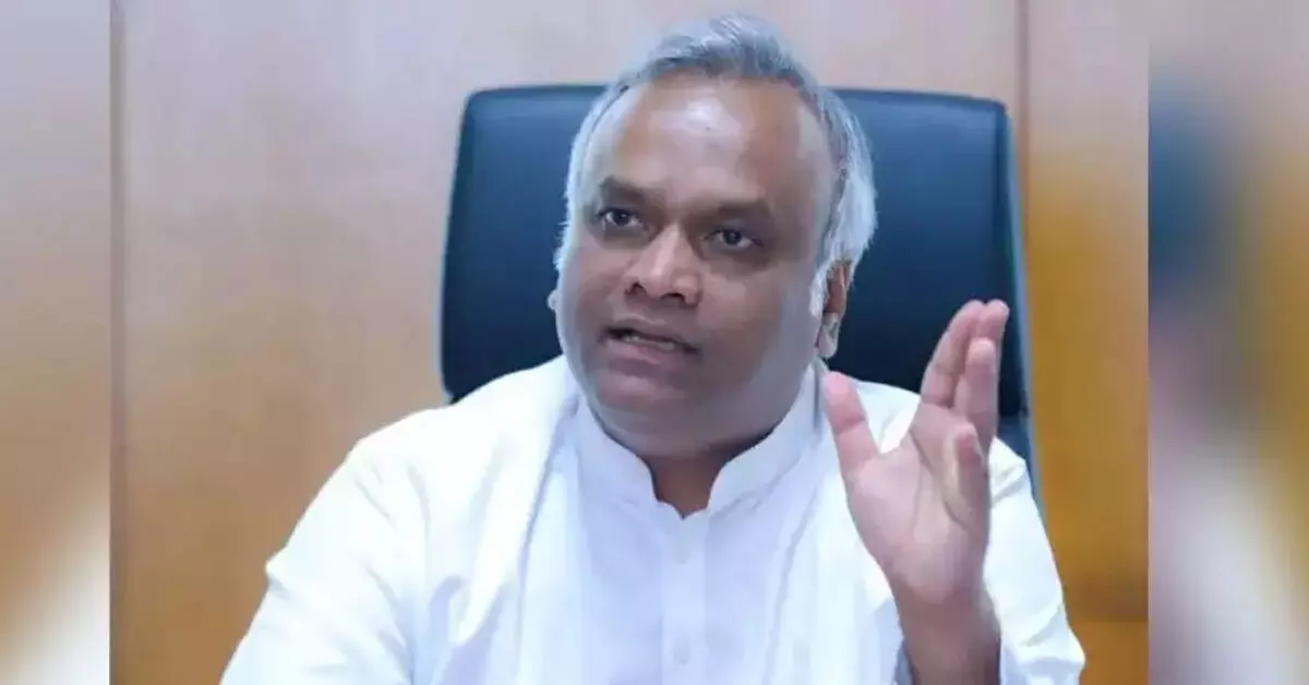 ನಮೂನೆ-7 ದುರುಪಯೋಗ ಸಾಬೀತಾದರೆ ಜೈಲು ಶಿಕ್ಷೆ : ಪ್ರಿಯಾಂಕ್ ಖರ್ಗೆ ನಮೂನೆ-7 ದುರುಪಯೋಗ ಸಾಬೀತಾದರೆ ಜೈಲು ಶಿಕ್ಷೆ : ಪ್ರಿಯಾಂಕ್ ಖರ್ಗೆ