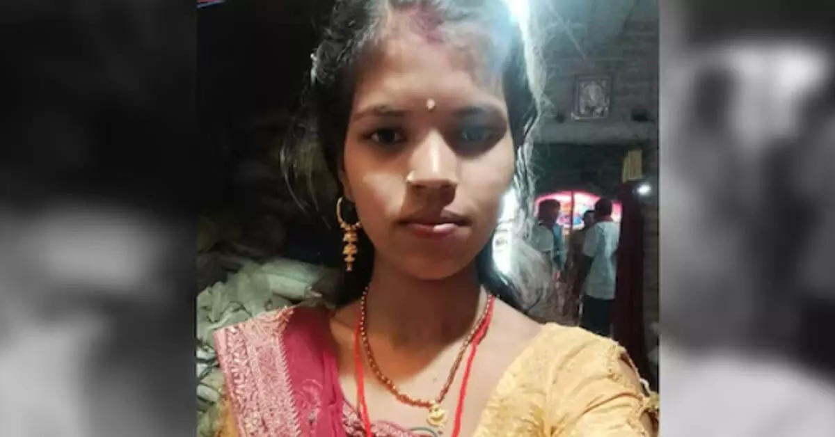 Bihar | ಪತಿಯಿಂದ ಹಲ್ಲೆಗೊಳಗಾಗಿ ಪತ್ನಿ ಮೃತ್ಯು; ಅಮ್ಮ ಬರುವ ನಿರೀಕ್ಷೆಯಲ್ಲಿ ಮೃತದೇಹದ ಪಕ್ಕದಲ್ಲೇ ಗೊಂಬೆಗಳೊಂದಿಗೆ ಆಟವಾಡುತ್ತಿದ್ದ ಮಗು Bihar | ಪತಿಯಿಂದ ಹಲ್ಲೆಗೊಳಗಾಗಿ ಪತ್ನಿ ಮೃತ್ಯು; ಅಮ್ಮ ಬರುವ ನಿರೀಕ್ಷೆಯಲ್ಲಿ ಮೃತದೇಹದ ಪಕ್ಕದಲ್ಲೇ ಗೊಂಬೆಗಳೊಂದಿಗೆ ಆಟವಾಡುತ್ತಿದ್ದ ಮಗು