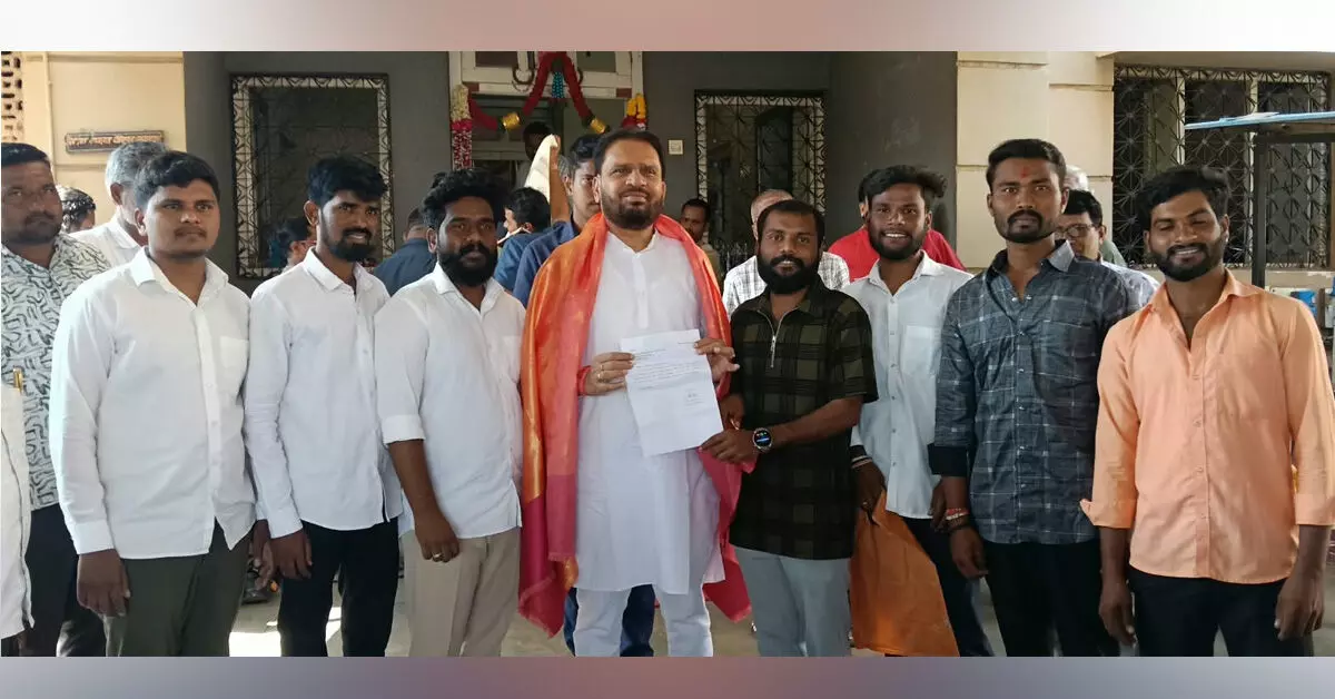ಹುಮನಾಬಾದ್ | ವಾಂಜರಿ ಬಡಾವಣೆಯಲ್ಲಿ ಸಿಸಿ ರಸ್ತೆ ನಿರ್ಮಾಣಕ್ಕೆ ಆಗ್ರಹಿಸಿ ಮನವಿ ಹುಮನಾಬಾದ್ | ವಾಂಜರಿ ಬಡಾವಣೆಯಲ್ಲಿ ಸಿಸಿ ರಸ್ತೆ ನಿರ್ಮಾಣಕ್ಕೆ ಆಗ್ರಹಿಸಿ ಮನವಿ
