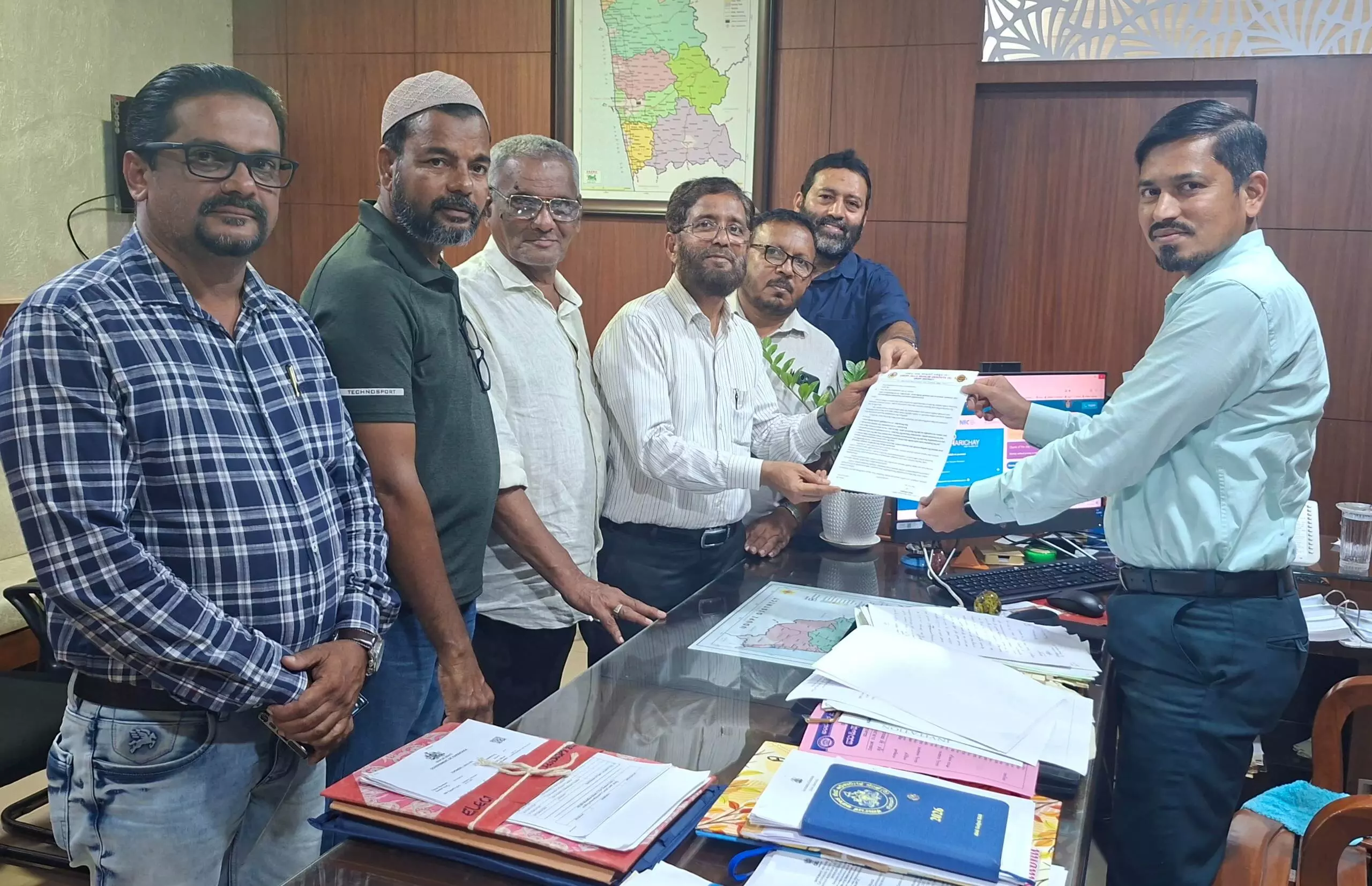 ಉಡುಪಿ: ಎಸ್ಐಆರ್ ಪ್ರಕ್ರಿಯೆಯಲ್ಲಿ ಫಾರಂ -7 ದುರ್ಬಳಕೆ ತಡೆಯುವಂತೆ ಮುಸ್ಲಿಮ್ ಒಕ್ಕೂಟ ಮನವಿ ಉಡುಪಿ: ಎಸ್ಐಆರ್ ಪ್ರಕ್ರಿಯೆಯಲ್ಲಿ ಫಾರಂ -7 ದುರ್ಬಳಕೆ ತಡೆಯುವಂತೆ ಮುಸ್ಲಿಮ್ ಒಕ್ಕೂಟ ಮನವಿ