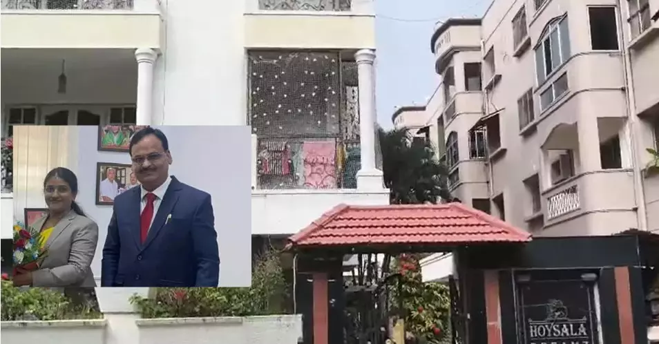 ಪಶುವೈದ್ಯಾಧಿಕಾರಿ ಹುದ್ದೆಗಳ ನೇಮಕಾತಿ ಹಗರಣ: ಶಿವಶಂಕರಪ್ಪ ಸಾಹುಕಾರ್ ಸೇರಿ ಕೆಪಿಎಸ್ಸಿ ಸದಸ್ಯೆ ಬಂಧನ ಪಶುವೈದ್ಯಾಧಿಕಾರಿ ಹುದ್ದೆಗಳ ನೇಮಕಾತಿ ಹಗರಣ: ಶಿವಶಂಕರಪ್ಪ ಸಾಹುಕಾರ್ ಸೇರಿ ಕೆಪಿಎಸ್ಸಿ ಸದಸ್ಯೆ ಬಂಧನ