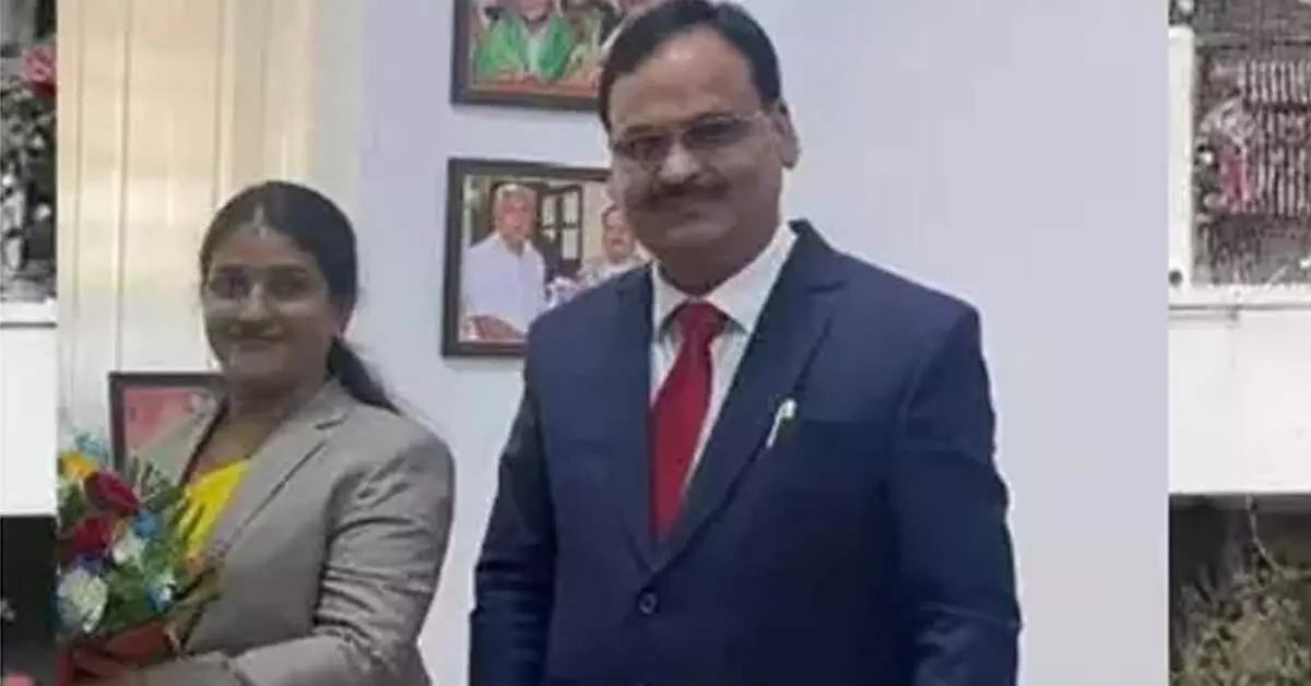 KPSC ನೇಮಕಾತಿ ಅಕ್ರಮ: ಶಿವಶಂಕರಪ್ಪ ಸಾಹುಕಾರ್, ಗೀತಾ ಇಂದು ಈಡಿ ಕಸ್ಟಡಿಗೆ? KPSC ನೇಮಕಾತಿ ಅಕ್ರಮ: ಶಿವಶಂಕರಪ್ಪ ಸಾಹುಕಾರ್, ಗೀತಾ ಇಂದು ಈಡಿ ಕಸ್ಟಡಿಗೆ?