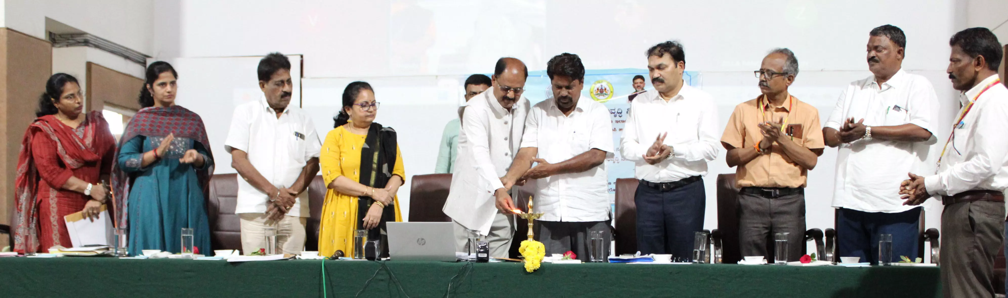 ಕರಾವಳಿಯ ಭೋವಿ ಜನಾಂಗದವರು ಕಲ್ಲುಕೋರೆ ಗುತ್ತಿಗೆ ಪಡೆಯಲು ಮುಂದಾಗಿ: ಭೋವಿ ಅಭಿವೃದ್ಧಿ ನಿಗಮದ ಅಧ್ಯಕ್ಷ ರಾಮಪ್ಪ ಕರೆ ಕರಾವಳಿಯ ಭೋವಿ ಜನಾಂಗದವರು ಕಲ್ಲುಕೋರೆ ಗುತ್ತಿಗೆ ಪಡೆಯಲು ಮುಂದಾಗಿ: ಭೋವಿ ಅಭಿವೃದ್ಧಿ ನಿಗಮದ ಅಧ್ಯಕ್ಷ ರಾಮಪ್ಪ ಕರೆ
