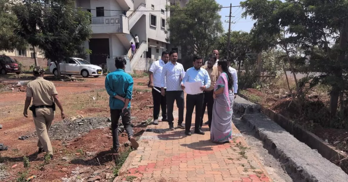 Bidar | ವಿವಿಧ ಅಭಿವೃದ್ಧಿ ಕಾಮಗಾರಿಗಳ ಸ್ಥಳಗಳಿಗೆ ಜಿಲ್ಲಾಧಿಕಾರಿಗಳಿಂದ ದಿಢೀರ್ ಭೇಟಿ Bidar | ವಿವಿಧ ಅಭಿವೃದ್ಧಿ ಕಾಮಗಾರಿಗಳ ಸ್ಥಳಗಳಿಗೆ ಜಿಲ್ಲಾಧಿಕಾರಿಗಳಿಂದ ದಿಢೀರ್ ಭೇಟಿ