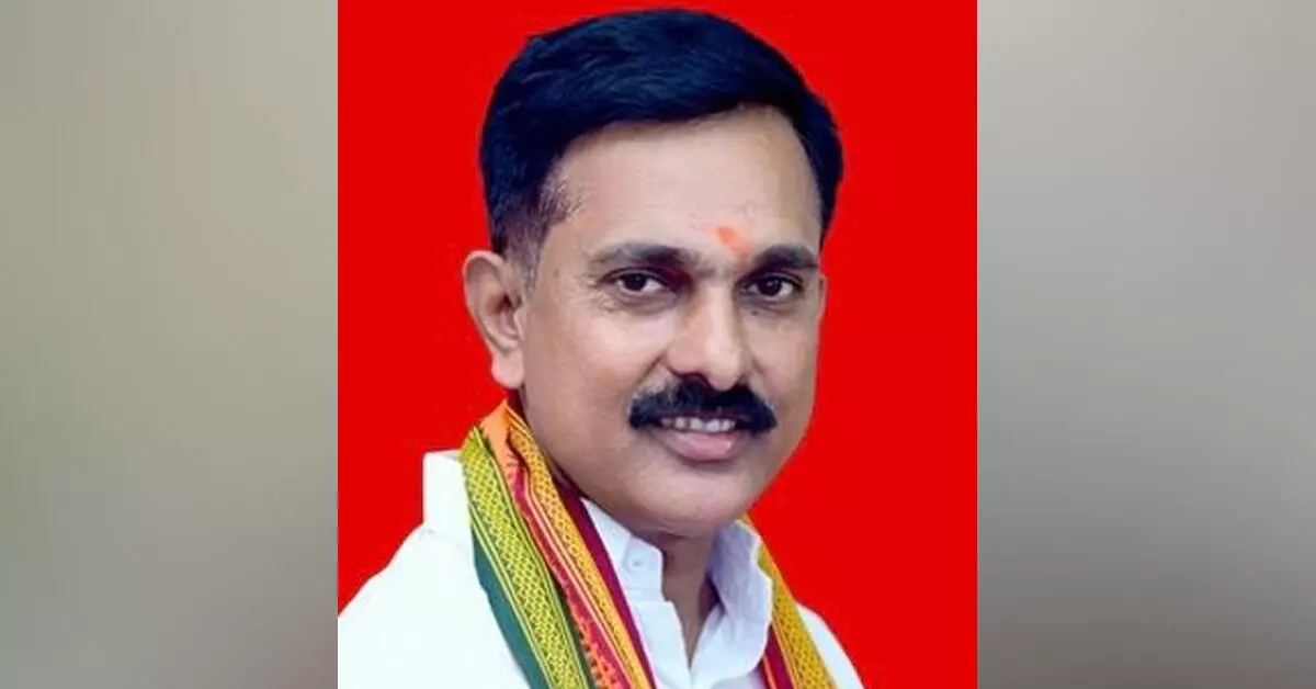 ಹುಣಸಗಿ | ಹಾಲು, ಬಸ್ ಪ್ರಯಾಣ ದರ ಏರಿಕೆ ಕೈಬಿಡಿ: ಬಸವರಾಜ ಮೇಲಿನಮನಿ ಹುಣಸಗಿ | ಹಾಲು, ಬಸ್ ಪ್ರಯಾಣ ದರ ಏರಿಕೆ ಕೈಬಿಡಿ: ಬಸವರಾಜ ಮೇಲಿನಮನಿ