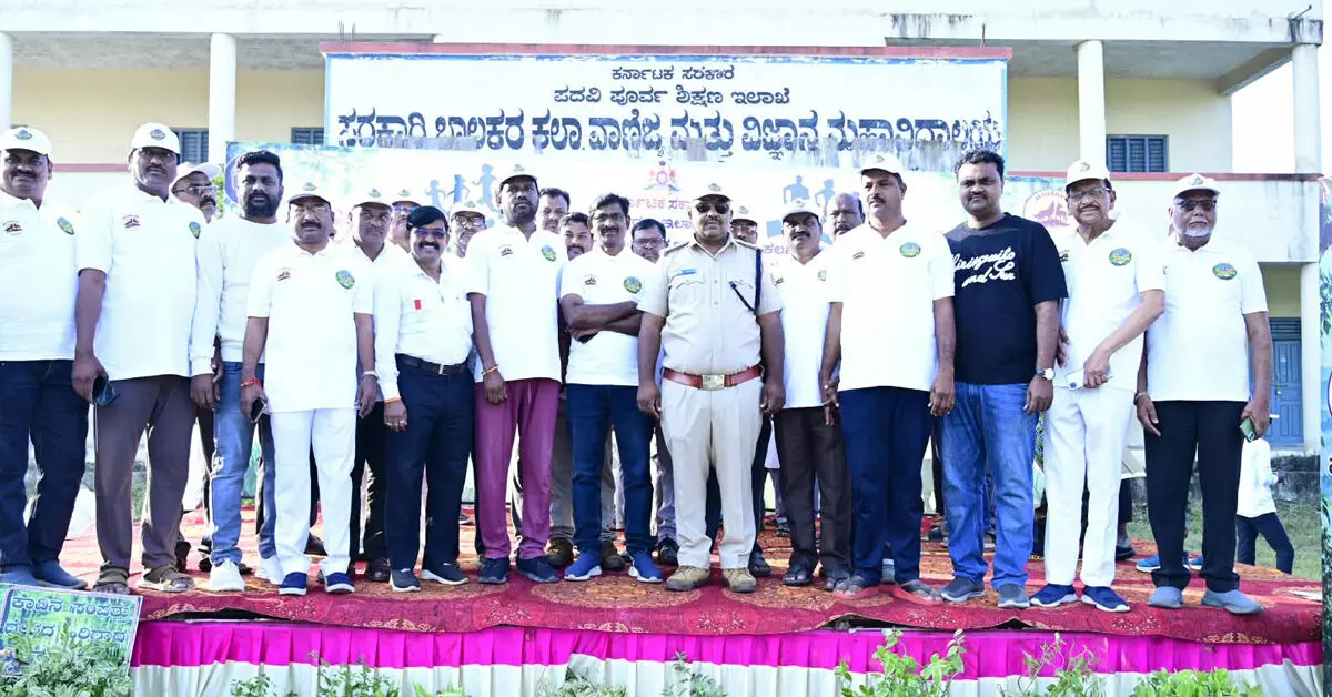 ವನ್ಯಜೀವಿ ಸಂರಕ್ಷಣೆಗೆ ಚಿಂಚೋಳಿಯಲ್ಲಿ 10 ಕಿ.ಮೀ. ಜಾಗೃತಿ ವಾಕಥಾನ್ ವನ್ಯಜೀವಿ ಸಂರಕ್ಷಣೆಗೆ ಚಿಂಚೋಳಿಯಲ್ಲಿ 10 ಕಿ.ಮೀ. ಜಾಗೃತಿ ವಾಕಥಾನ್
