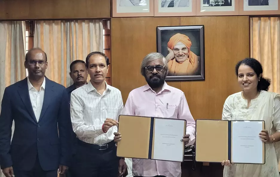 ಗ್ರಾಮೀಣ ಮಕ್ಕಳಿಗೆ ಉಚಿತವಾಗಿ ಕಲಾ ಶಿಕ್ಷಣ : ಈಶ್ವರ್ ಖಂಡ್ರೆ ಗ್ರಾಮೀಣ ಮಕ್ಕಳಿಗೆ ಉಚಿತವಾಗಿ ಕಲಾ ಶಿಕ್ಷಣ : ಈಶ್ವರ್ ಖಂಡ್ರೆ
