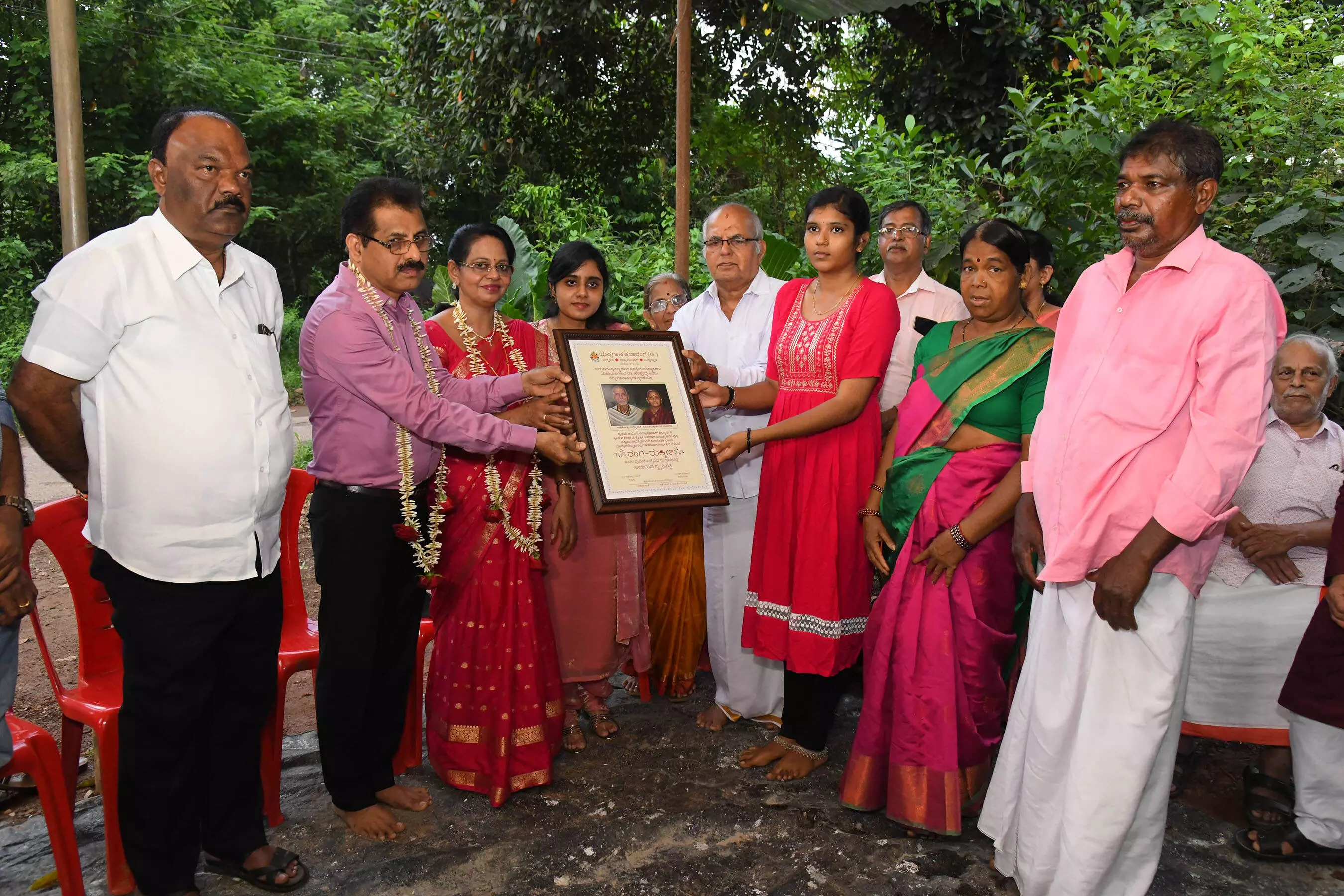ಹಿರಿಯಡ್ಕ: ಯಕ್ಷಗಾನ ಕಲಾರಂಗದ 105ನೇ ಮನೆ ಹಸ್ತಾಂತರ ಹಿರಿಯಡ್ಕ: ಯಕ್ಷಗಾನ ಕಲಾರಂಗದ 105ನೇ ಮನೆ ಹಸ್ತಾಂತರ