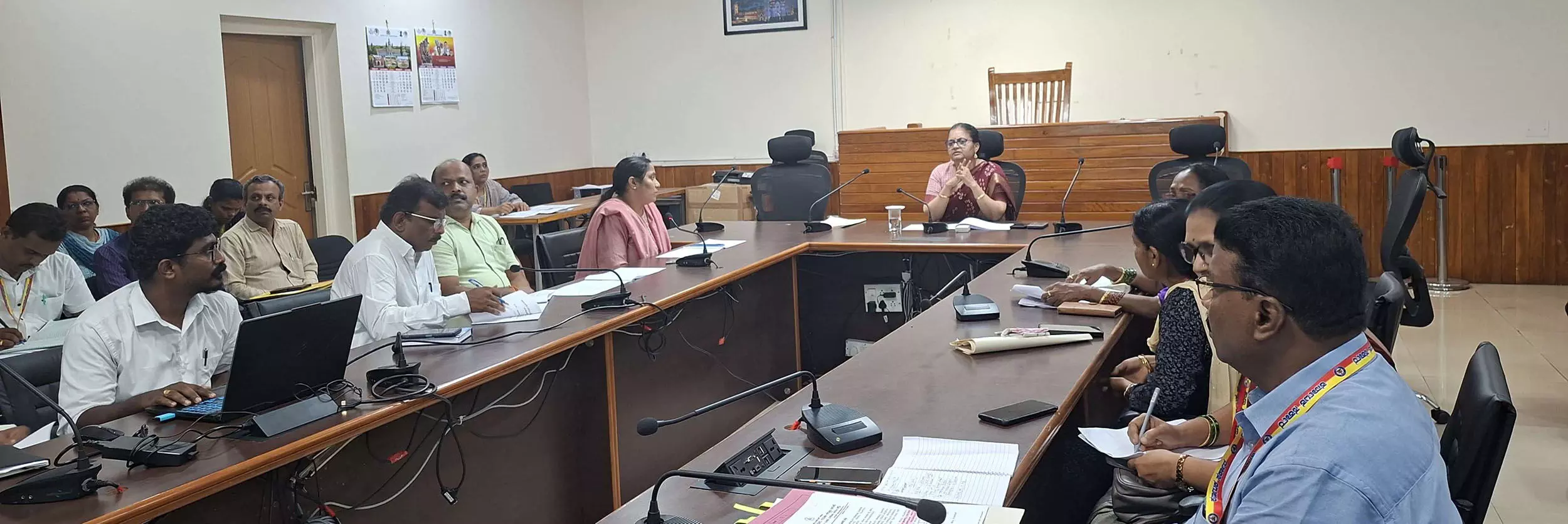 ವಿದ್ಯಾರ್ಥಿಗಳಿಗೆ ಜಿಲ್ಲಾ ಮಟ್ಟದ ಯುವ ಸಂಸತ್ತು ಸಭೆ: ಉಡುಪಿ ಜಿಲ್ಲಾಧಿಕಾರಿ ವಿದ್ಯಾರ್ಥಿಗಳಿಗೆ ಜಿಲ್ಲಾ ಮಟ್ಟದ ಯುವ ಸಂಸತ್ತು ಸಭೆ: ಉಡುಪಿ ಜಿಲ್ಲಾಧಿಕಾರಿ