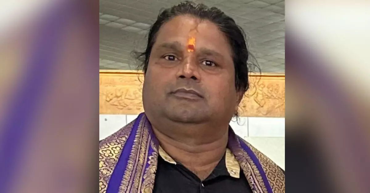 Chikkamagaluru | ದೆವ್ವ ಬಿಡಿಸುವ ನೆಪದಲ್ಲಿ ಅತ್ಯಾಚಾರ; ಬೆಂಗಳೂರಿನಲ್ಲಿ ಆರೋಪಿ ಸತೀಶ್ ಪಾತ್ರಿ ಬಂಧನ Chikkamagaluru | ದೆವ್ವ ಬಿಡಿಸುವ ನೆಪದಲ್ಲಿ ಅತ್ಯಾಚಾರ; ಬೆಂಗಳೂರಿನಲ್ಲಿ ಆರೋಪಿ ಸತೀಶ್ ಪಾತ್ರಿ ಬಂಧನ