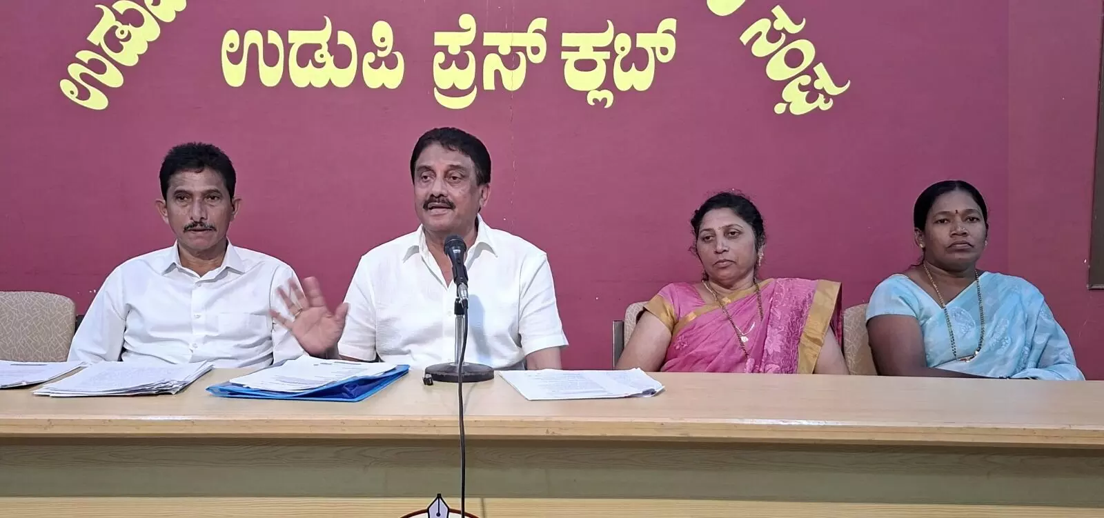 ನಿಟ್ಟೆ ಹಲಸು ಸಂಸ್ಕರಣಾ ಘಟಕ ನಿಷ್ಪ್ರಯೋಜಕ ಸ್ಥಿತಿಗೆ: ನೇಮಿರಾಜ್ ಆರೋಪ ನಿಟ್ಟೆ ಹಲಸು ಸಂಸ್ಕರಣಾ ಘಟಕ ನಿಷ್ಪ್ರಯೋಜಕ ಸ್ಥಿತಿಗೆ: ನೇಮಿರಾಜ್ ಆರೋಪ