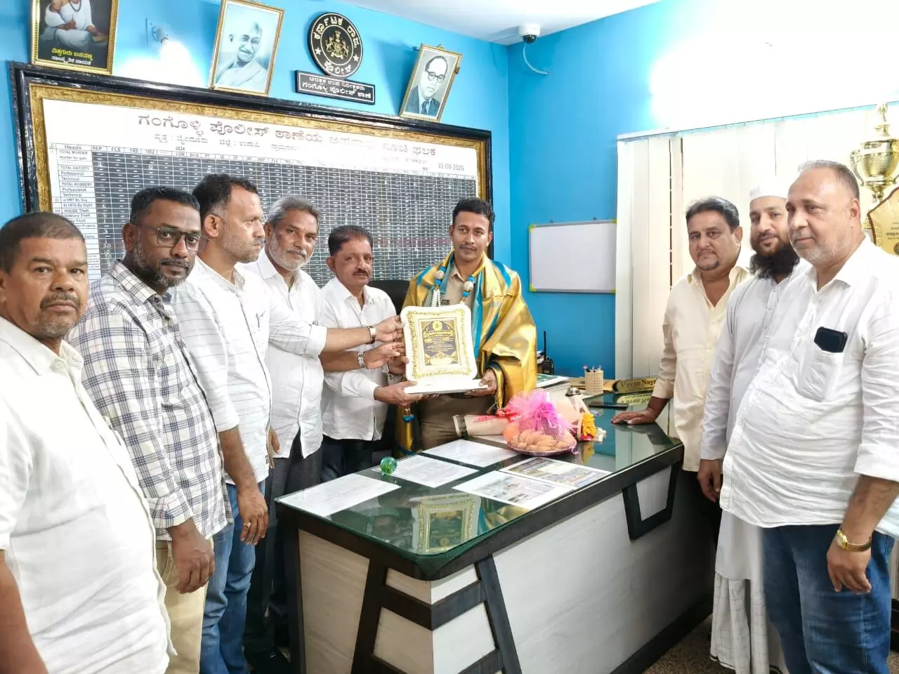 ಗಂಗೊಳ್ಳಿ ಪೊಲೀಸ್ ಠಾಣೆಗೆ ಮುಸ್ಲಿಂ ಒಕ್ಕೂಟದಿಂದ ಅಭಿನಂದನೆ ಗಂಗೊಳ್ಳಿ ಪೊಲೀಸ್ ಠಾಣೆಗೆ ಮುಸ್ಲಿಂ ಒಕ್ಕೂಟದಿಂದ ಅಭಿನಂದನೆ