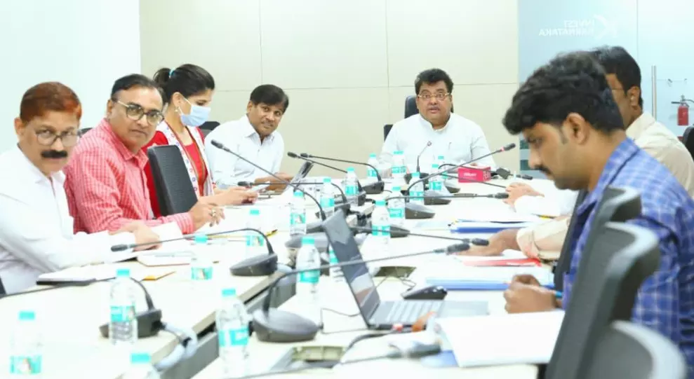 ಹೂಡಿಕೆ ಆಕರ್ಷಣೆಗೆ ವಿದೇಶಗಳಲ್ಲಿ ಐಕೆಎಫ್ ಕಚೇರಿ ಸ್ಥಾಪನೆ : ಎಂ.ಬಿ.ಪಾಟೀಲ್ ಹೂಡಿಕೆ ಆಕರ್ಷಣೆಗೆ ವಿದೇಶಗಳಲ್ಲಿ ಐಕೆಎಫ್ ಕಚೇರಿ ಸ್ಥಾಪನೆ : ಎಂ.ಬಿ.ಪಾಟೀಲ್