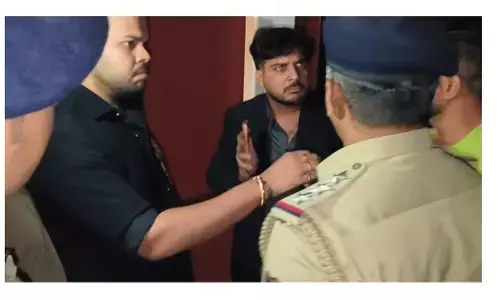 Bengaluru | ಪೊಲೀಸರ ಮೇಲೆ ಹಲ್ಲೆ, ನಿಂದನೆ ಆರೋಪ: ಆಂಧ್ರದ ಐಎಎಸ್ ಅಧಿಕಾರಿ ಮೇಲೆ FIR