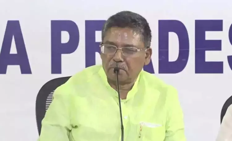 ‘ಮೀಸಲಾತಿ ಹೆಚ್ಚಳ ರದ್ದು’ | ಸುಪ್ರೀಂ ಕೋರ್ಟ್ ಮೊರೆ ಹೋಗಬೇಕು : ವಿ.ಎಸ್.ಉಗ್ರಪ್ಪ ‘ಮೀಸಲಾತಿ ಹೆಚ್ಚಳ ರದ್ದು’ | ಸುಪ್ರೀಂ ಕೋರ್ಟ್ ಮೊರೆ ಹೋಗಬೇಕು : ವಿ.ಎಸ್.ಉಗ್ರಪ್ಪ