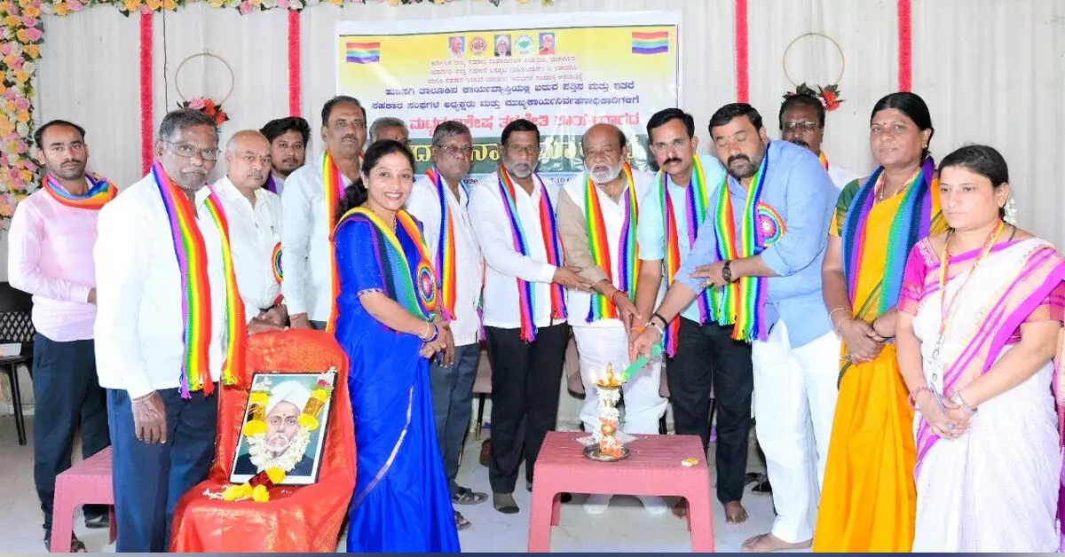 ಯಾದಗಿರಿಗೆ ಒಂದು ವರ್ಷದೊಳಗೆ ಪ್ರತ್ಯೇಕ ಡಿಸಿಸಿ ಬ್ಯಾಂಕ್ ಸ್ಥಾಪನೆ ನಿರೀಕ್ಷೆ: ಸುರೇಶ ಸಜ್ಜನ್ ಯಾದಗಿರಿಗೆ ಒಂದು ವರ್ಷದೊಳಗೆ ಪ್ರತ್ಯೇಕ ಡಿಸಿಸಿ ಬ್ಯಾಂಕ್ ಸ್ಥಾಪನೆ ನಿರೀಕ್ಷೆ: ಸುರೇಶ ಸಜ್ಜನ್