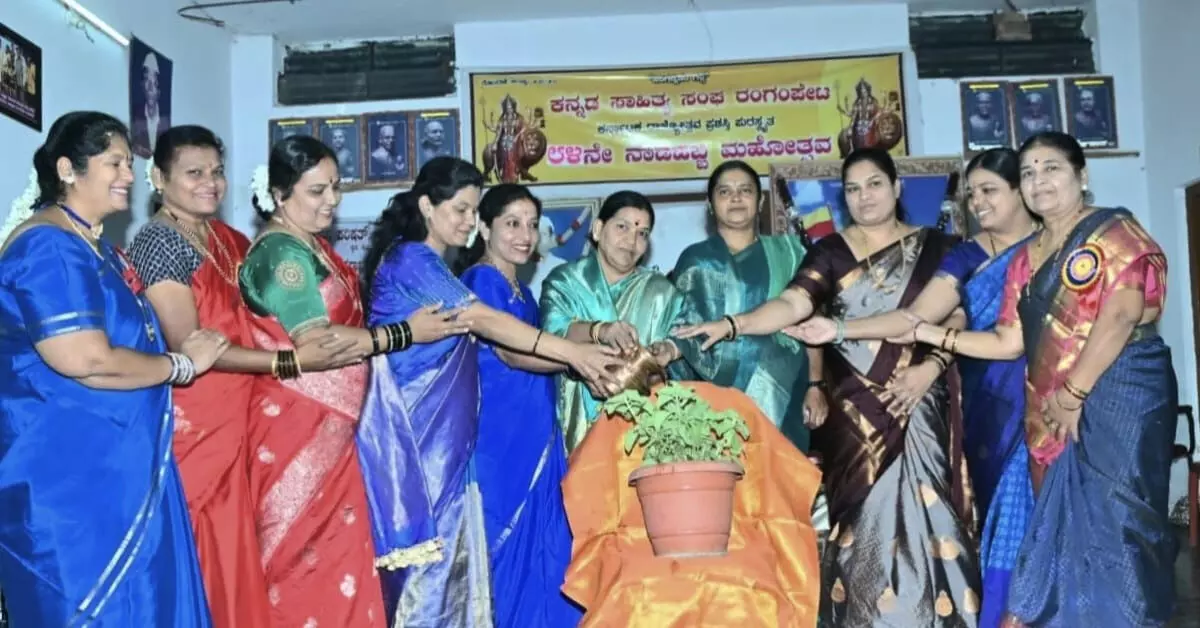 ಸುರಪುರ | ಮಹಿಳೆಯರ ಮೇಲಿನ ದೌರ್ಜನ್ಯದ ವಿರುದ್ಧ ಪುರುಷರೂ ಧ್ವನಿ ಎತ್ತಬೇಕು : ಮಹಾದೇವಮ್ಮ ಬೇವಿನಾಳಮಠ ಸುರಪುರ | ಮಹಿಳೆಯರ ಮೇಲಿನ ದೌರ್ಜನ್ಯದ ವಿರುದ್ಧ ಪುರುಷರೂ ಧ್ವನಿ ಎತ್ತಬೇಕು : ಮಹಾದೇವಮ್ಮ ಬೇವಿನಾಳಮಠ