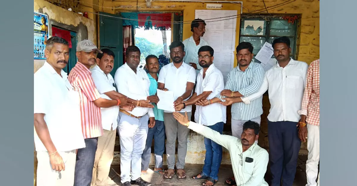 ಹುಣಸಗಿ | ತಾಂಡಾಗಳ ಮೂಲಸೌಕರ್ಯ ಸಮಸ್ಯೆ ಪರಿಹರಿಸಲು ಬಂಜಾರಾ ಬ್ರಿಗೇಡ್ ಆಗ್ರಹ ಹುಣಸಗಿ | ತಾಂಡಾಗಳ ಮೂಲಸೌಕರ್ಯ ಸಮಸ್ಯೆ ಪರಿಹರಿಸಲು ಬಂಜಾರಾ ಬ್ರಿಗೇಡ್ ಆಗ್ರಹ