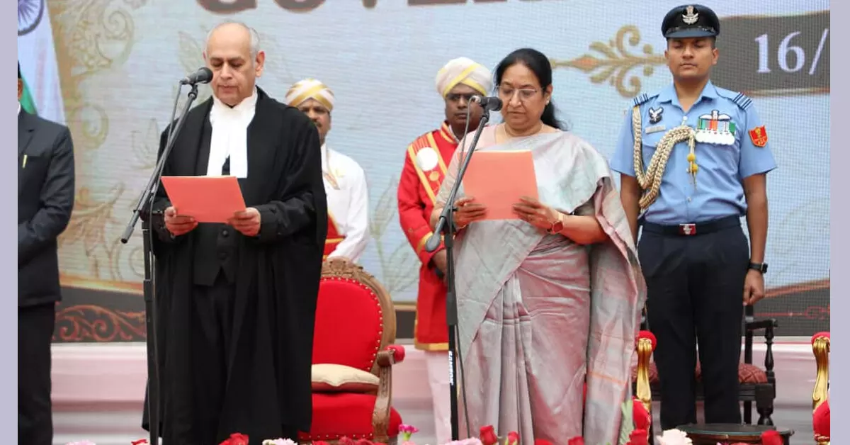 ಕರ್ನಾಟಕದ ನೂತನ ರಾಜ್ಯಪಾಲರಾಗಿ ಡಾ.ಸುಧಾ ಯಾದವ್ ಪ್ರಮಾಣ ವಚನ ಸ್ವೀಕಾರ ಕರ್ನಾಟಕದ ನೂತನ ರಾಜ್ಯಪಾಲರಾಗಿ ಡಾ.ಸುಧಾ ಯಾದವ್ ಪ್ರಮಾಣ ವಚನ ಸ್ವೀಕಾರ