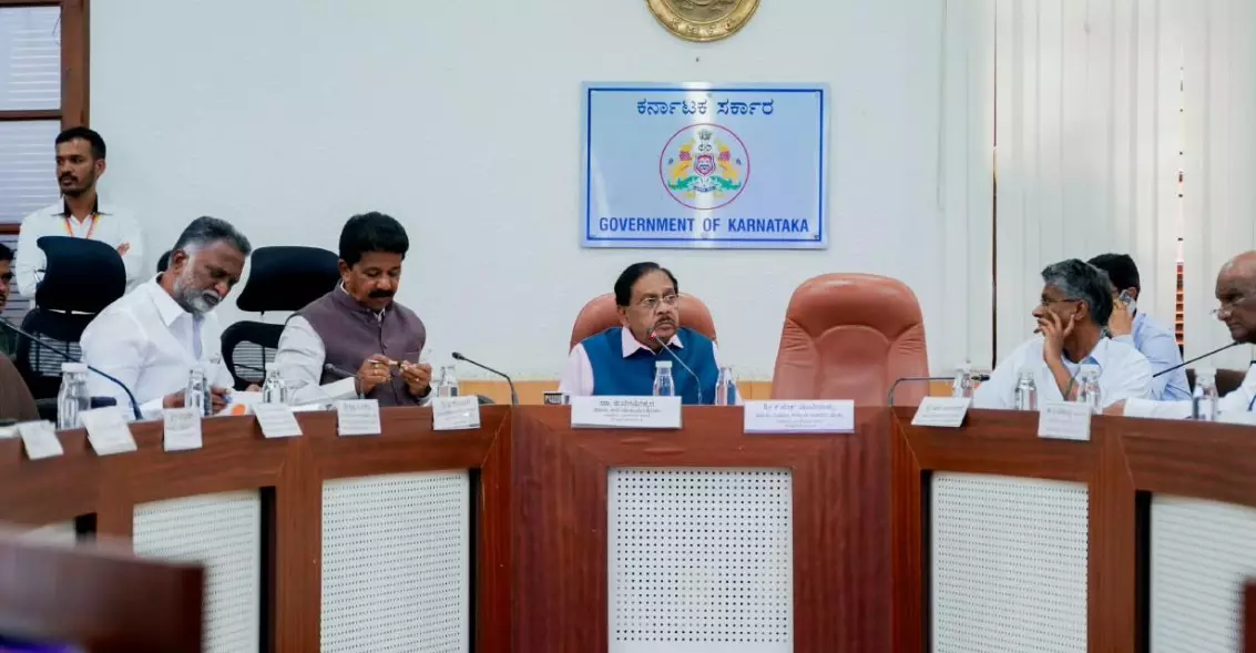 ಎಸ್ಸಿ-ಎಸ್ಟಿ ಬ್ಯಾಕ್ಲಾಗ್ ಹುದ್ದೆಗಳ ನೇಮಕಾತಿಗೆ ಪ್ರತ್ಯೇಕ ಅಧಿಸೂಚನೆ: ಸಂಪುಟ ಉಪ ಸಮಿತಿ ನಿರ್ಧಾರ ಎಸ್ಸಿ-ಎಸ್ಟಿ ಬ್ಯಾಕ್ಲಾಗ್ ಹುದ್ದೆಗಳ ನೇಮಕಾತಿಗೆ ಪ್ರತ್ಯೇಕ ಅಧಿಸೂಚನೆ: ಸಂಪುಟ ಉಪ ಸಮಿತಿ ನಿರ್ಧಾರ