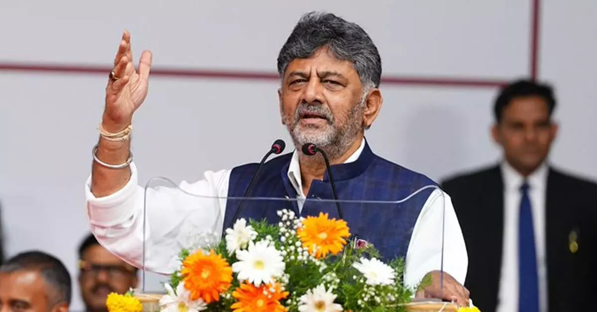 ಸಮರ್ಥ ಪ್ರಜಾಪ್ರಭುತ್ವವು ಪ್ರಜೆಗಳಿಗೆ ಸರ್ಕಾರವನ್ನು ಪ್ರಶ್ನಿಸಲು ಅವಕಾಶ ನೀಡಬೇಕು : ಸಿಎಂ ಡಿ ಕೆ ಶಿವಕುಮಾರ್ ಕರೆ ಸಮರ್ಥ ಪ್ರಜಾಪ್ರಭುತ್ವವು ಪ್ರಜೆಗಳಿಗೆ ಸರ್ಕಾರವನ್ನು ಪ್ರಶ್ನಿಸಲು ಅವಕಾಶ ನೀಡಬೇಕು : ಸಿಎಂ ಡಿ ಕೆ ಶಿವಕುಮಾರ್ ಕರೆ