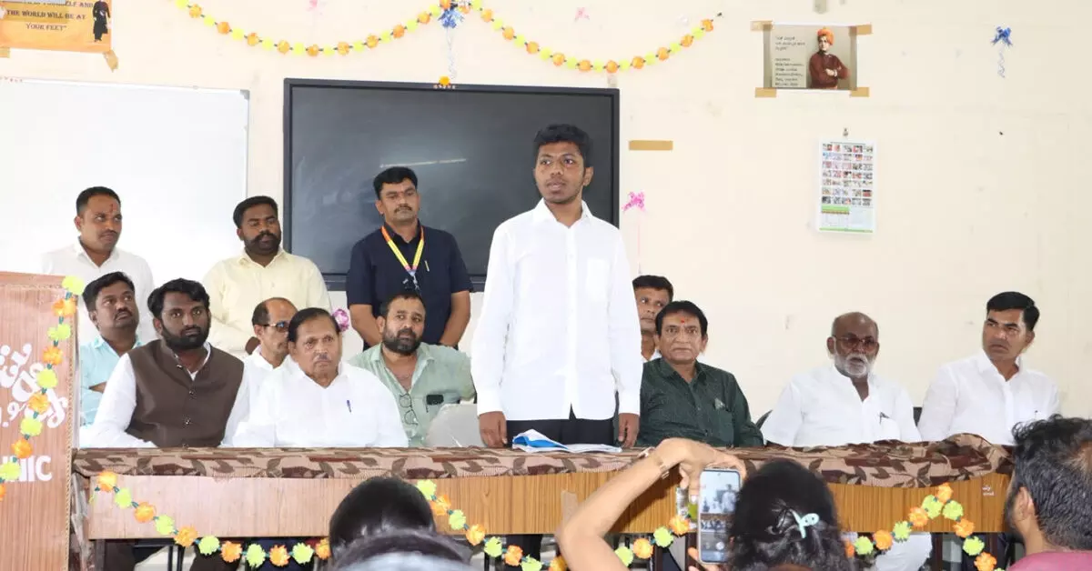 ಶರಣಪ್ಪ ಮಟ್ಟೂರ್ ಅವರಿಗೆ ಪ್ರಥಮ ಪ್ರಾಶಸ್ತ್ಯದ ಮತ ನೀಡಿ ಗೆಲ್ಲಿಸಿ: ಸಂಸದ ಸಾಗರ್ ಖಂಡ್ರೆ ಮನವಿ ಶರಣಪ್ಪ ಮಟ್ಟೂರ್ ಅವರಿಗೆ ಪ್ರಥಮ ಪ್ರಾಶಸ್ತ್ಯದ ಮತ ನೀಡಿ ಗೆಲ್ಲಿಸಿ: ಸಂಸದ ಸಾಗರ್ ಖಂಡ್ರೆ ಮನವಿ