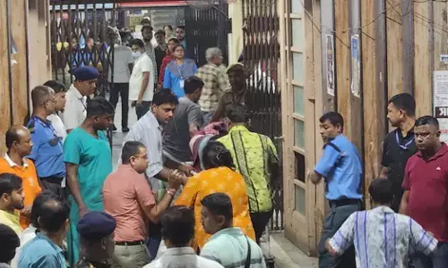 West Bengal | ಕೋಲ್ಕತ್ತಾ ದುರ್ಗಾ ಪೂಜಾ ಪೆಂಡಾಲ್ ನಲ್ಲಿ ಕಾಲ್ತುಳಿತ; ಕನಿಷ್ಠ 17 ಮಂದಿ ಮೃತ್ಯು
