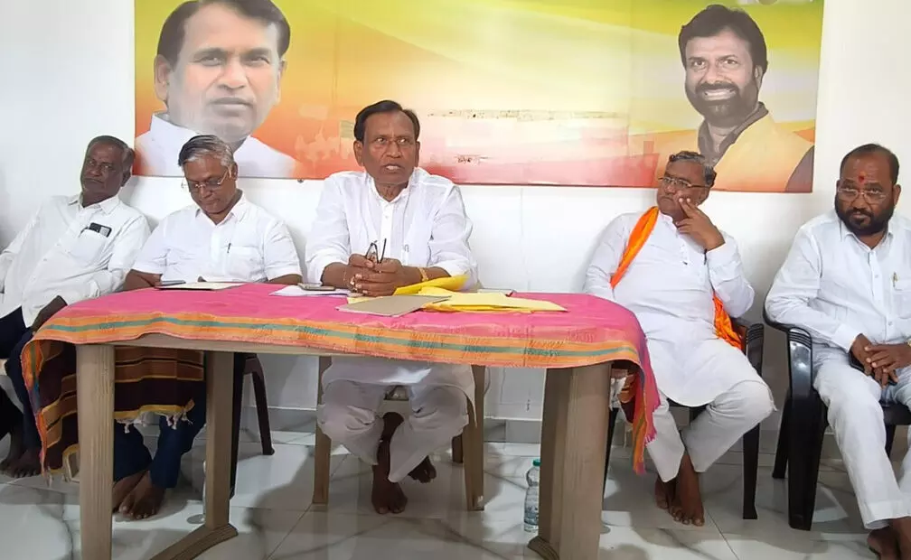 ಈಶಾನ್ಯ ಶಿಕ್ಷಕರ ಕ್ಷೇತ್ರದಿಂದ ಬಿಜೆಪಿ ಅಭ್ಯರ್ಥಿ ಶಶೀಲ್ ನಮೋಶಿ ಗೆಲುವು ಖಚಿತ : ಪ್ರಕಾಶ್ ಖಂಡ್ರೆ ಈಶಾನ್ಯ ಶಿಕ್ಷಕರ ಕ್ಷೇತ್ರದಿಂದ ಬಿಜೆಪಿ ಅಭ್ಯರ್ಥಿ ಶಶೀಲ್ ನಮೋಶಿ ಗೆಲುವು ಖಚಿತ : ಪ್ರಕಾಶ್ ಖಂಡ್ರೆ
