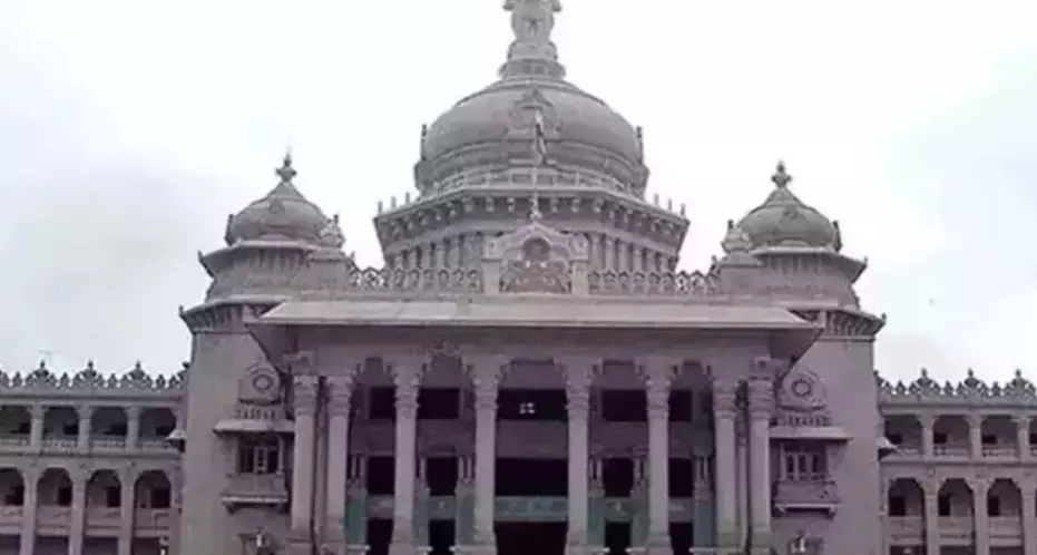 ಸರಕಾರಿ ನೌಕರರ ವಿವಿಧ ಸೇವೆಗಳಿಗೆ ‘ಸಕಾಲ ಕಾಲಮಿತಿ: ಸರಕಾರದಿಂದ ಅಧಿಸೂಚನೆ ಸರಕಾರಿ ನೌಕರರ ವಿವಿಧ ಸೇವೆಗಳಿಗೆ ‘ಸಕಾಲ ಕಾಲಮಿತಿ: ಸರಕಾರದಿಂದ ಅಧಿಸೂಚನೆ