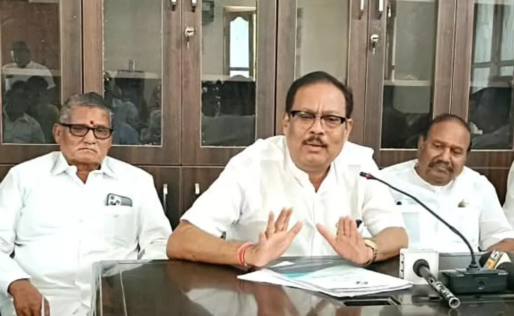 ರಾಯಚೂರು| ಪಾಲಿಕೆಯಲ್ಲಿ ತೆರಿಗೆ ವಸೂಲಿ ಮಾಡಲಾಗುತ್ತಿದೆ ಹೊರತು, ಅಭಿವೃದ್ಧಿ ಕಾರ್ಯಗಳು ನಡೆಯುತ್ತಿಲ್ಲ: ಶಾಸಕ ಶಿವರಾಜ ಪಾಟೀಲ ಆರೋಪ ರಾಯಚೂರು| ಪಾಲಿಕೆಯಲ್ಲಿ ತೆರಿಗೆ ವಸೂಲಿ ಮಾಡಲಾಗುತ್ತಿದೆ ಹೊರತು, ಅಭಿವೃದ್ಧಿ ಕಾರ್ಯಗಳು ನಡೆಯುತ್ತಿಲ್ಲ: ಶಾಸಕ ಶಿವರಾಜ ಪಾಟೀಲ ಆರೋಪ