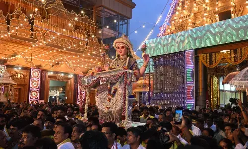 ಕುದ್ರೋಳಿ ಶ್ರೀ ಗೋಕರ್ಣನಾಥ ಕ್ಷೇತ್ರದಲ್ಲಿ ಮಂಗಳೂರು ದಸರಾ ಶೋಭಾಯಾತ್ರೆಗೆ ಚಾಲನೆ