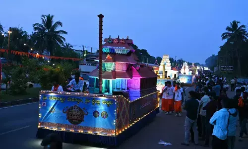ಉಡುಪಿ- ಉಚ್ಚಿಲ ದಸರಾ: ವೈಭವದ ಶೋಭಯಾತ್ರೆಗೆ ಸಾಕ್ಷಿಯಾದ ಭಕ್ತಸಾಗರ